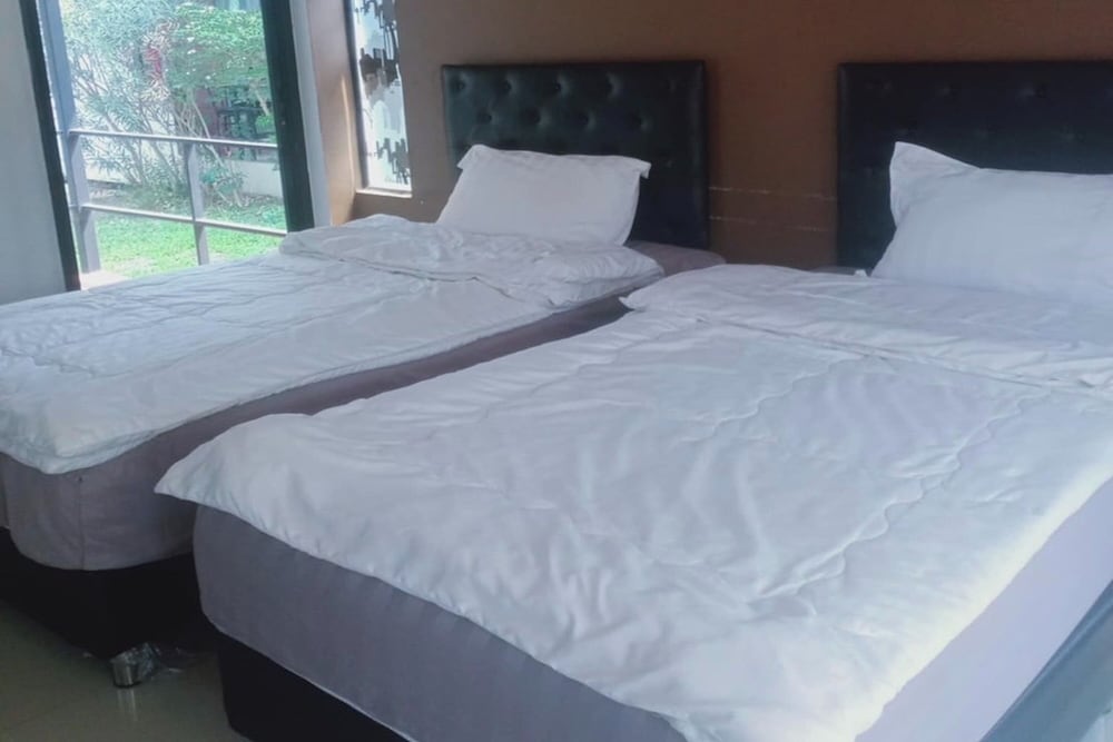 Modern Villa Twin bed