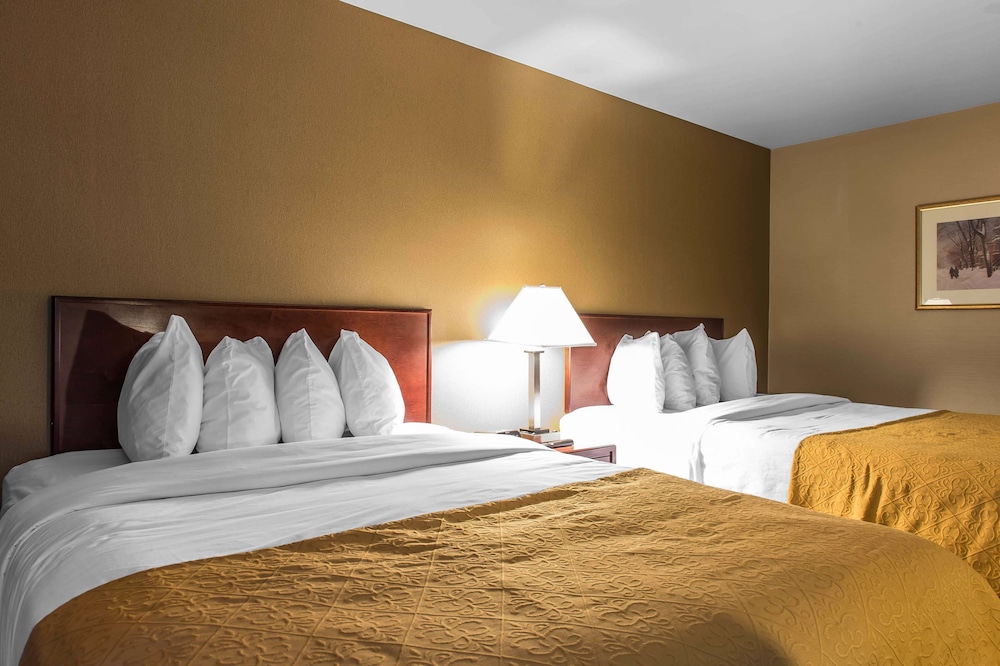 Suite, 2 Queen Beds, Non Smoking photo 1