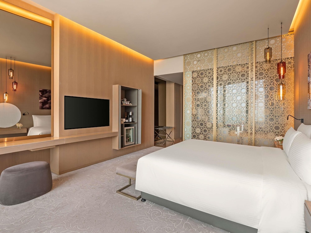 Room (Panorama)