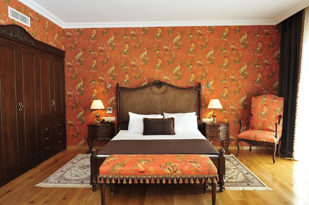 Junior Double Room thumbnail 5