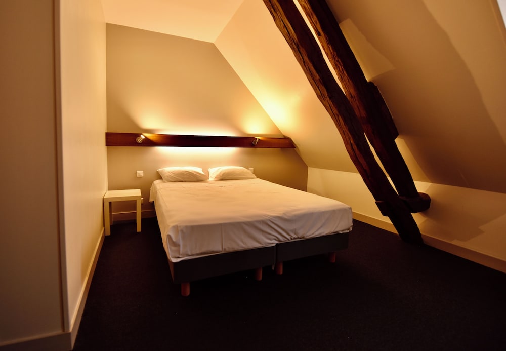 Standard Double or Twin Room photo 1