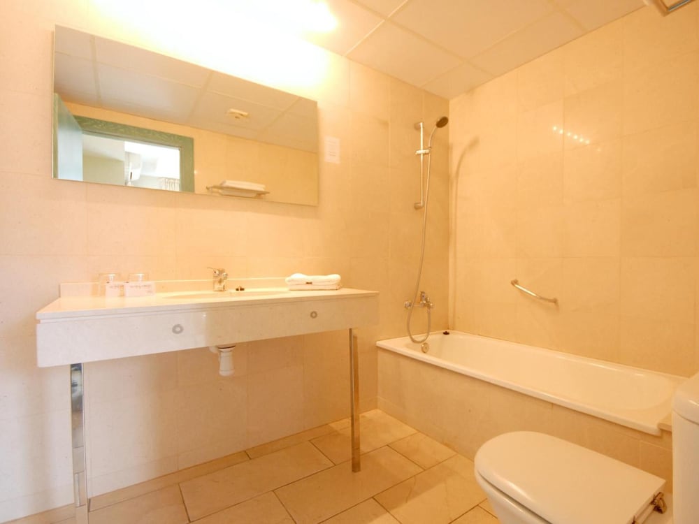 Triple Room - Photo 6