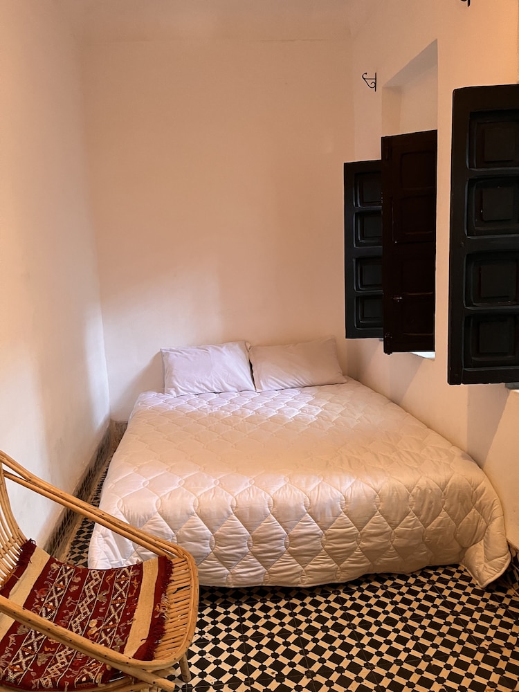 Standard Triple Room - Photo 1