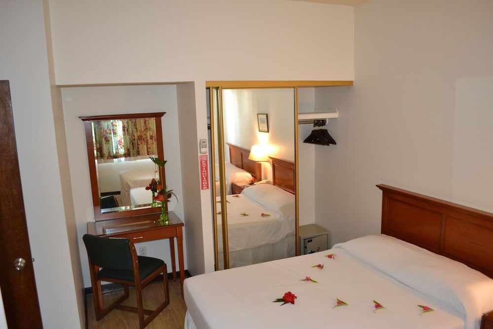 Suite, 1 Bedroom photo 2