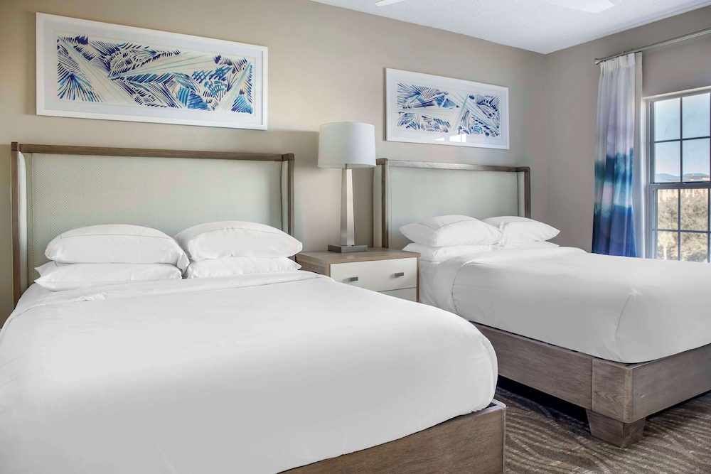 Suite, 2 Bedrooms, Accessible (Mobility Accessible, 3x3 Shower)
