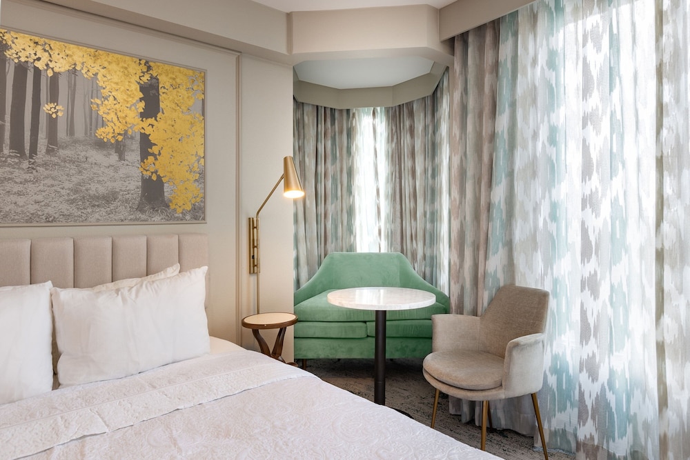 Room, 2 Queen Beds, Tower