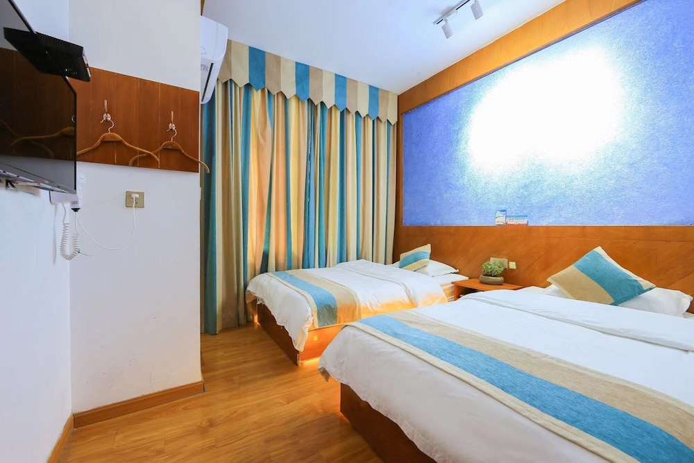 Elite Twin Room