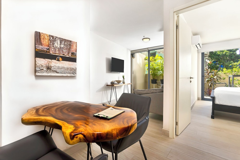 Apartment photo 1