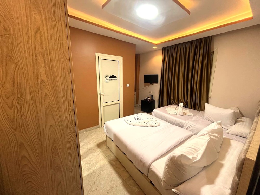 Deluxe Twin Room photo 2