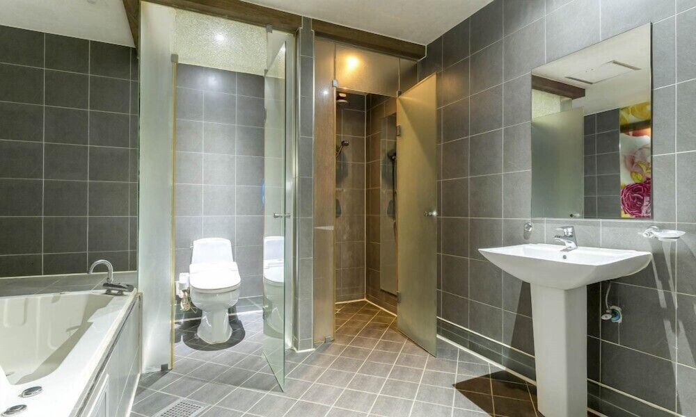 Suite Double Room photo 3