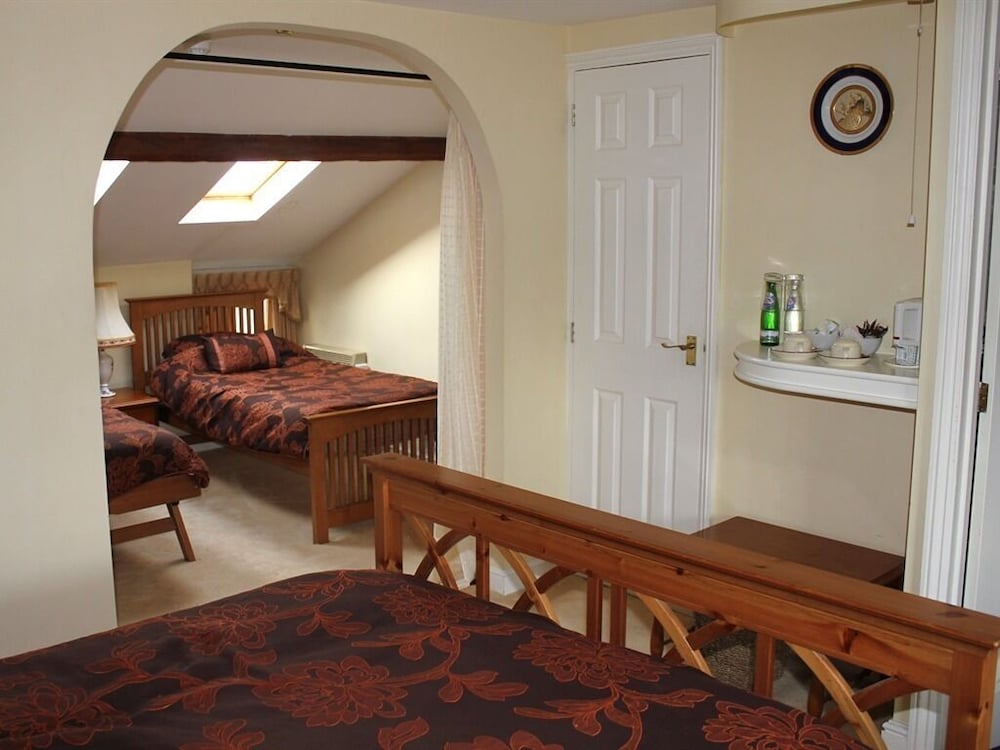 Suite, Ensuite photo 3