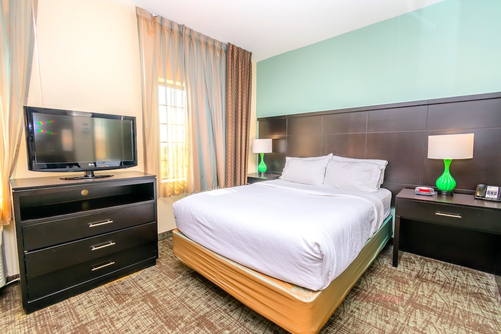 Studio Suite, 1 Queen Bed, Accessible Bathtub, Kitchen (Mobility, Accessible Tub) - Photo 7