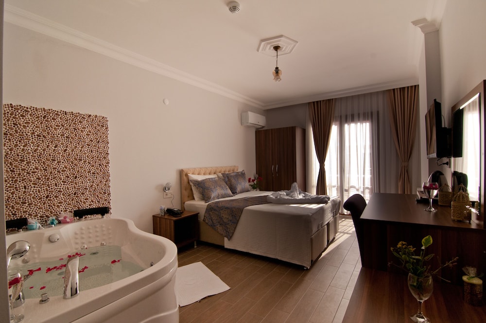 Luxury Double Room photo 1