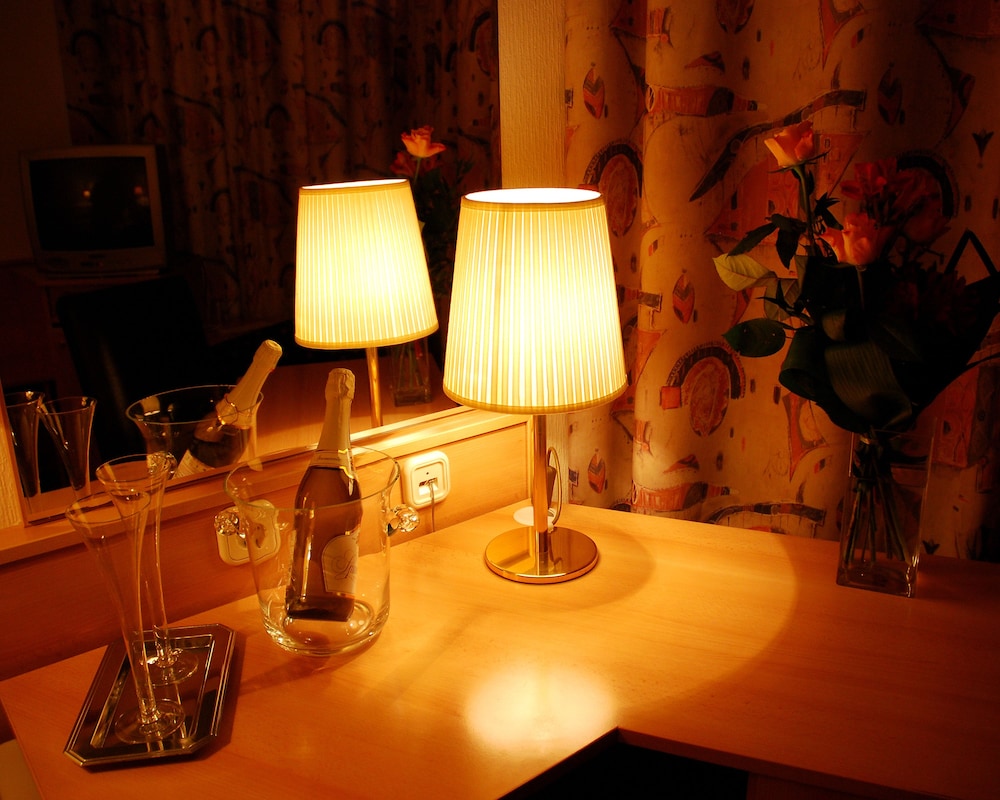 Deluxe Double Room - Photo 12