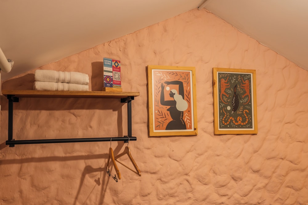 Small Room photo 3