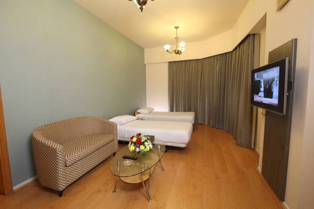 Suite, 1 Bedroom photo 3