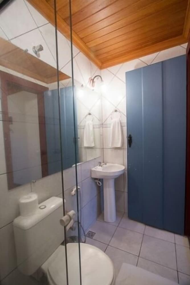 Standard Double or Twin Room photo 1