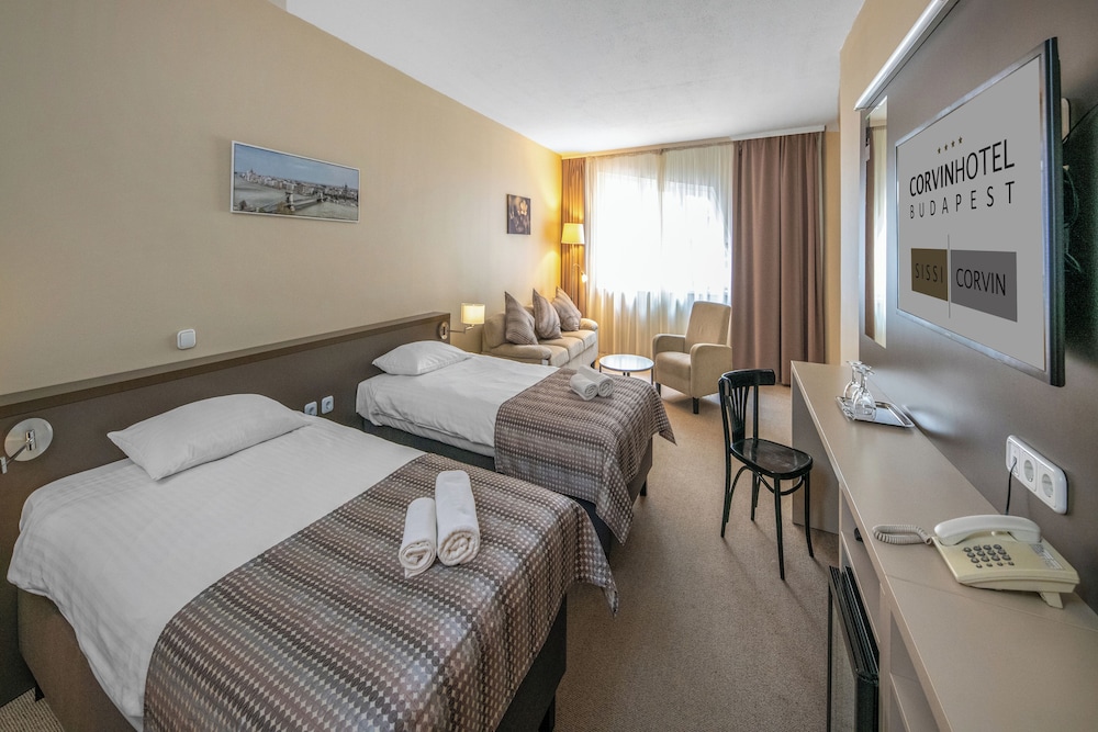 Triple Room - Photo 1