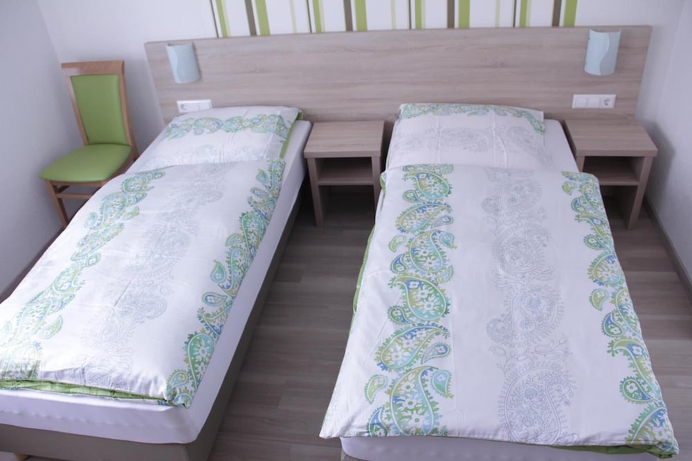 Double Room, Non Smoking, Garden View photo 3