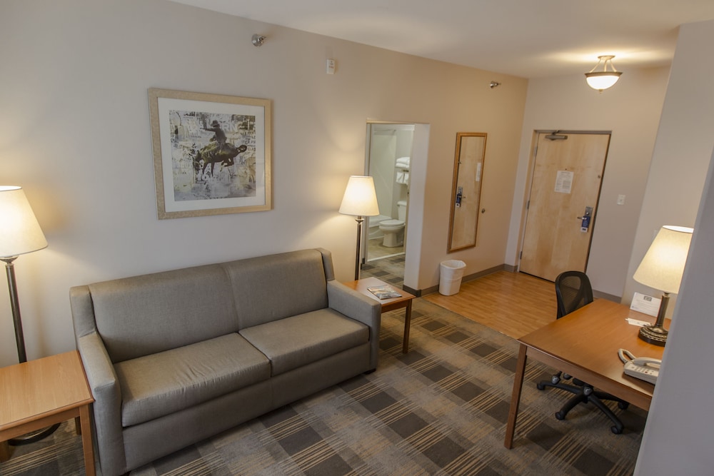 Suite, 1 Queen Bed - Photo 9