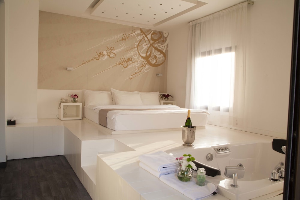 King Suite with Sea View