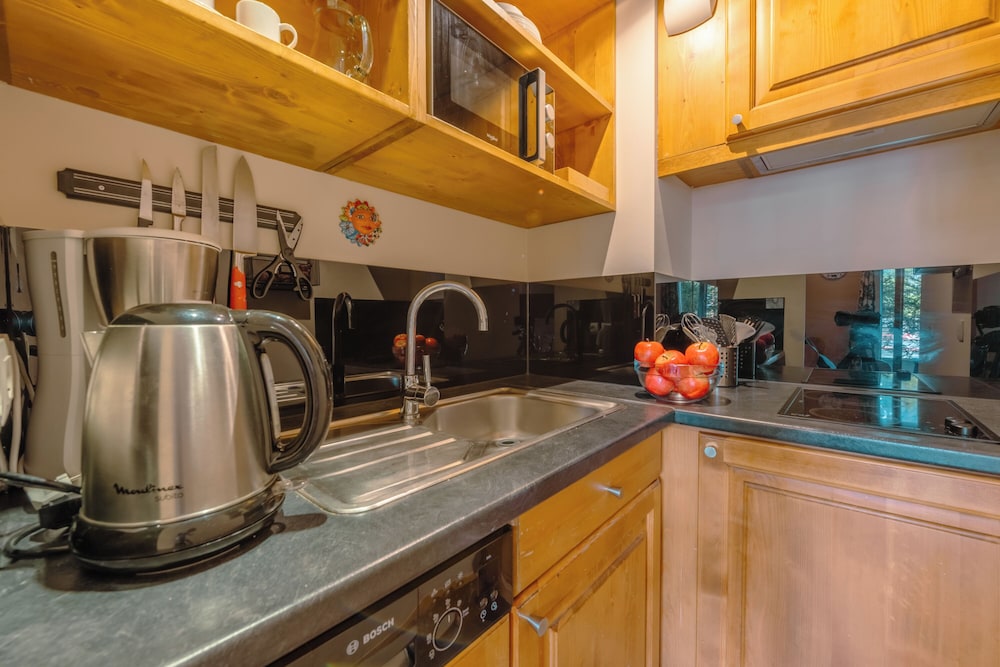 Family Apartment, Multiple Bedrooms (Vallorcine Balme 04 Ski In / Ski Out)