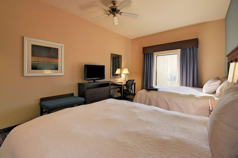 Room, 2 Queen Beds, Accessible, Non Smoking - Photo 2
