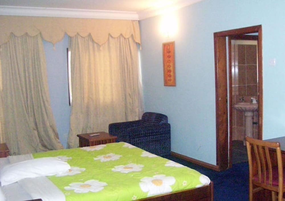 Suite (Diplomatic) photo 2