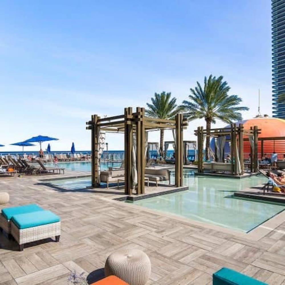 Oceanfront Bliss Pool Gym Direct Beach Access, 사진 3