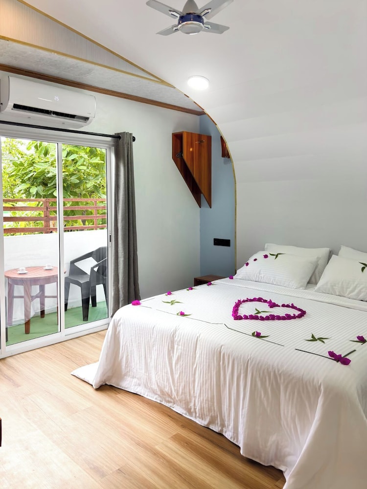 Deluxe Double or Twin Room, Balcony, Garden View