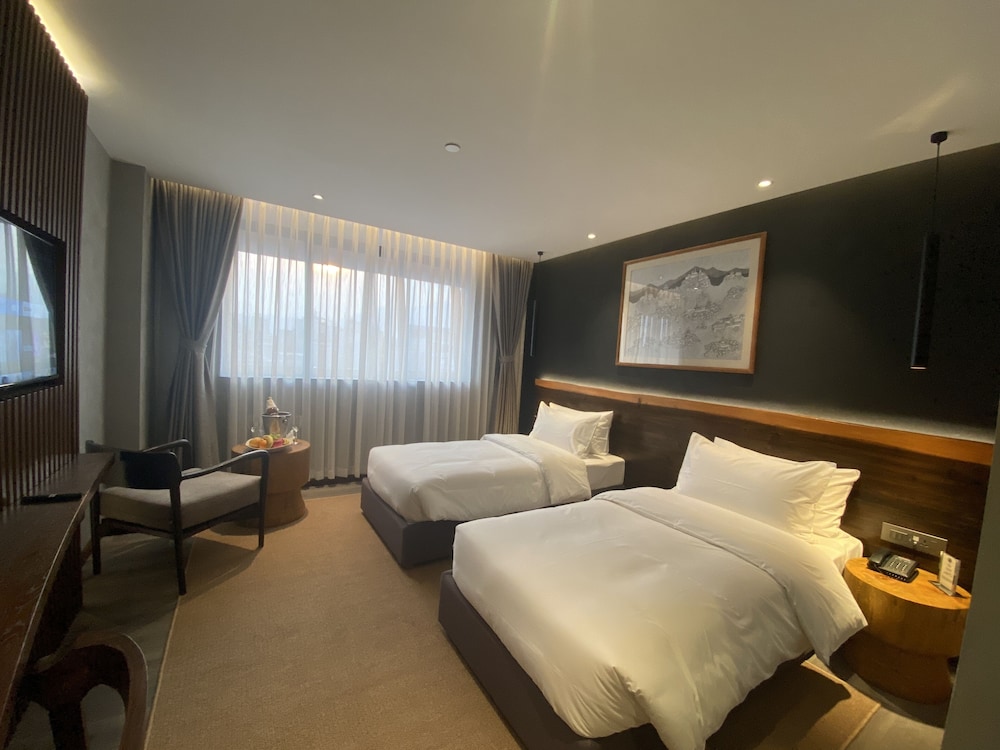 Deluxe Twin Room, 1 Bedroom - Photo 2