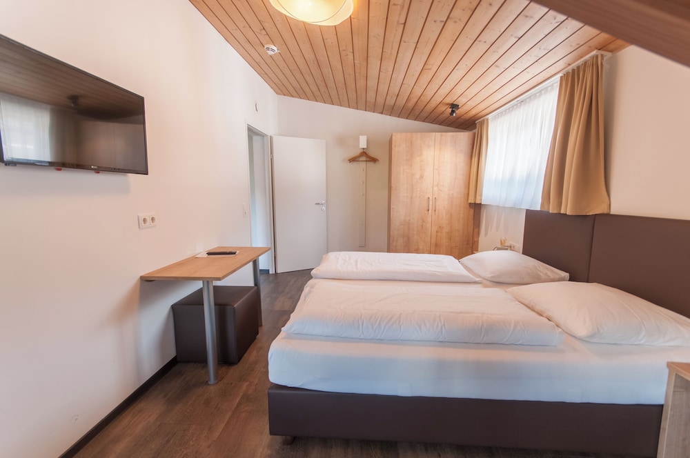 Family Suite, Balcony, Lake View photo 2