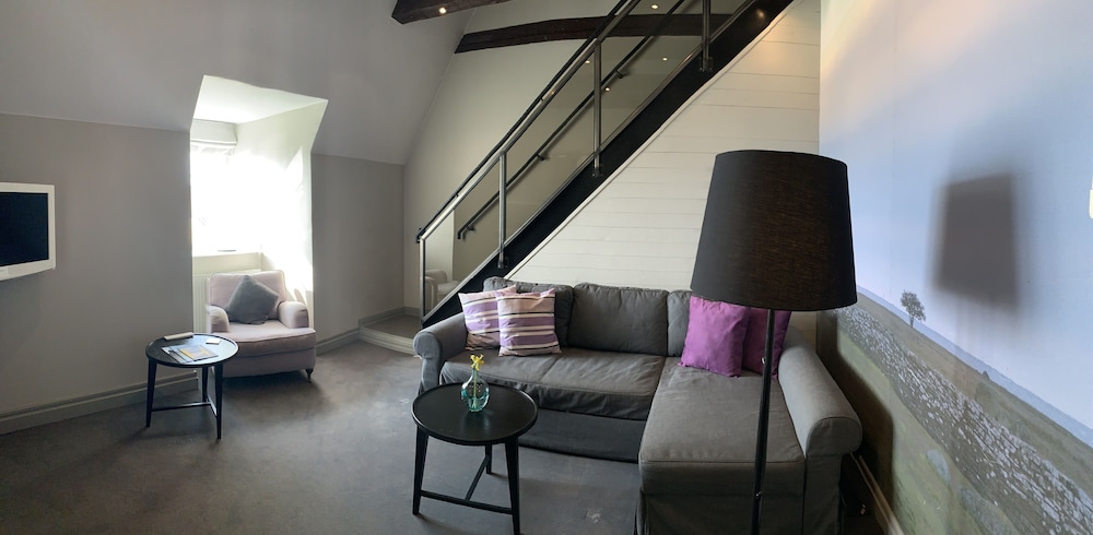 Two floor Suite with Sofa Bed photo 3