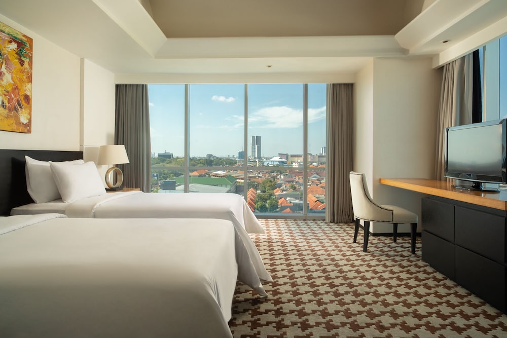 Prominent Suite - Photo 10