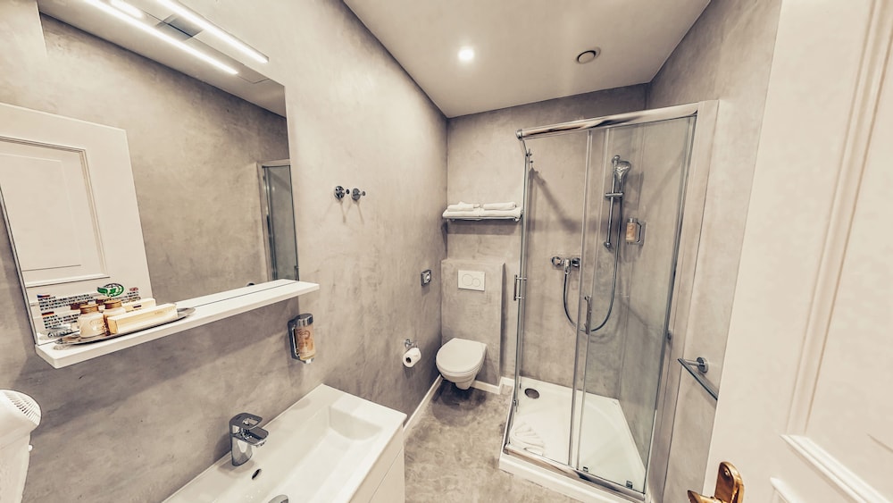 Superior Double or Twin Room, 1 Bedroom - Photo 12