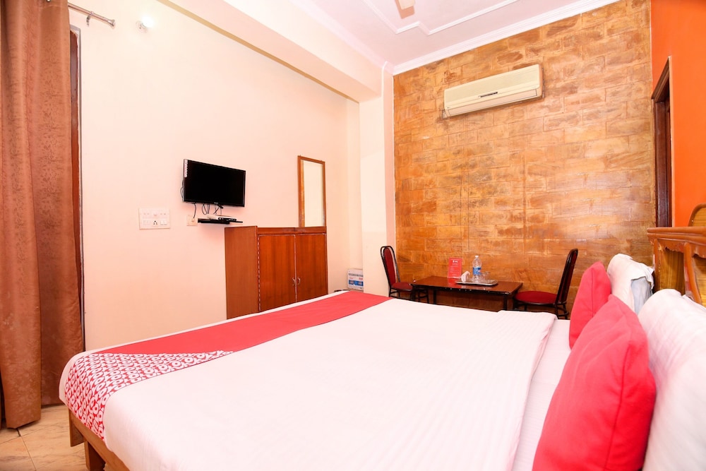 Basic Double Room photo 3