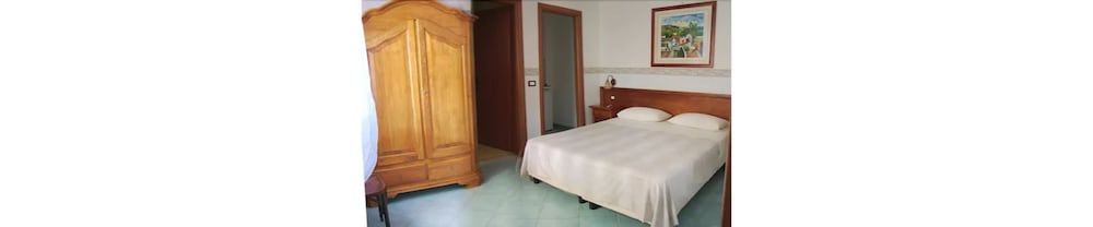 Standard Double or Twin Room, Non Smoking photo 2