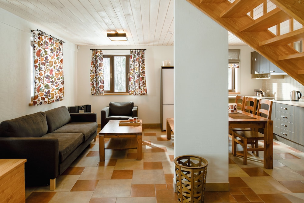 Basic House, 4 Bedrooms, Accessible, Sauna photo 1