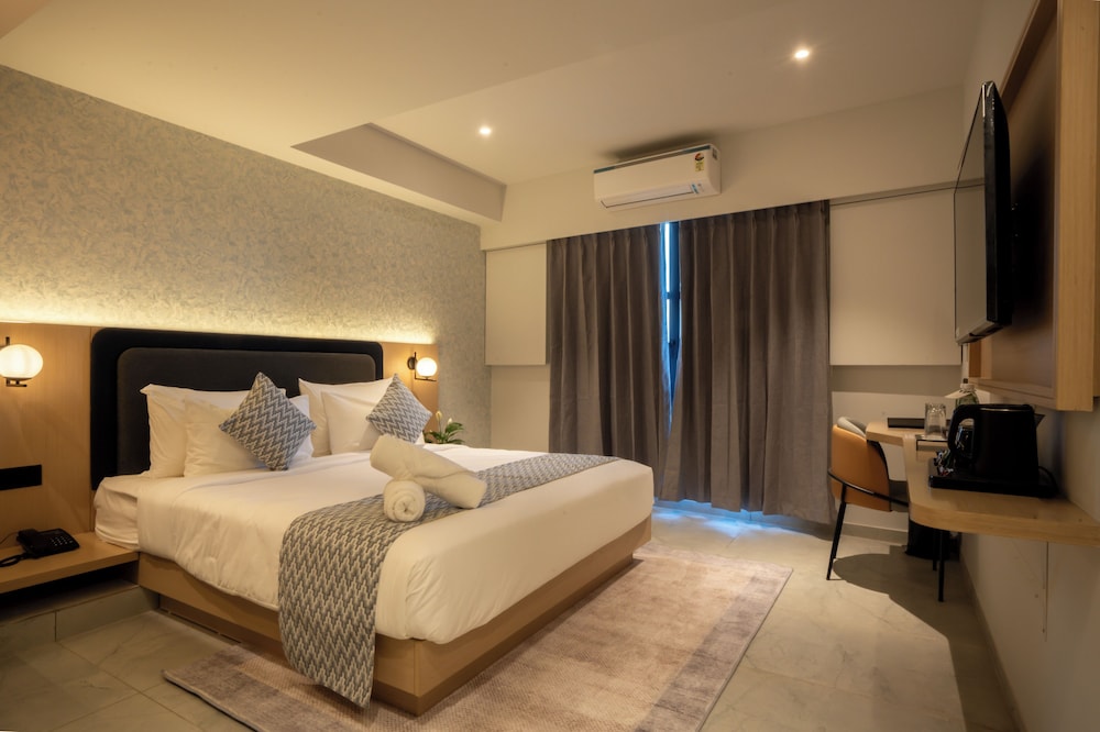 Elite Room, City View