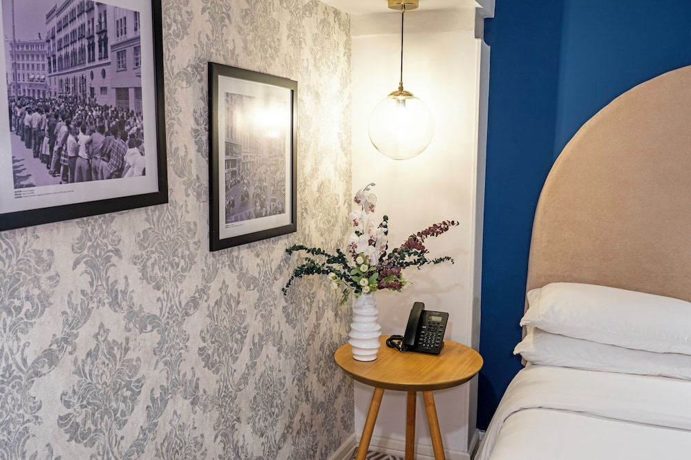 Room, 1 Queen Bed, Non Smoking - Photo 3
