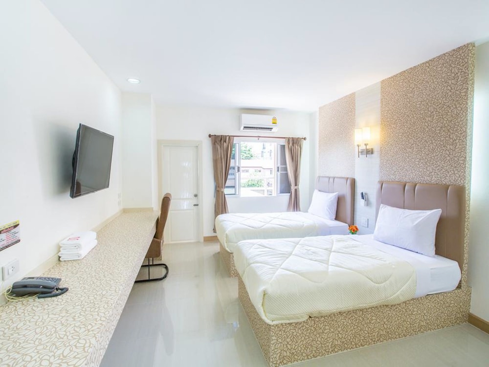 Standard Twin Room photo 3