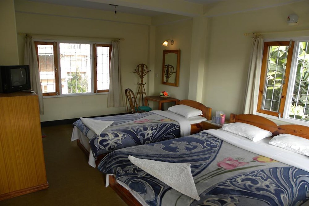 Family Room, 2 Bedrooms
