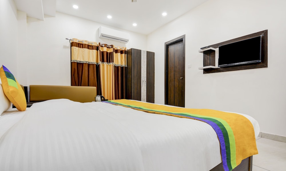 Deluxe Room - Photo 2