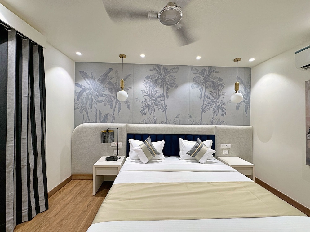 Deluxe Double or Twin Room - Photo 10