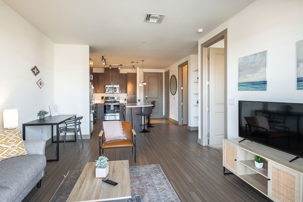 Apartment photo 2
