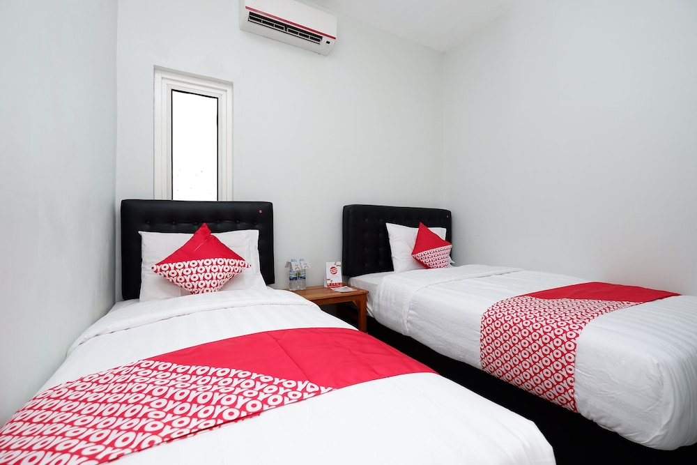 Standard Twin Room - Photo 3