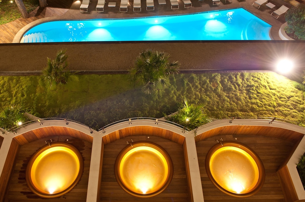 Double Room (Pool Relax) photo 3