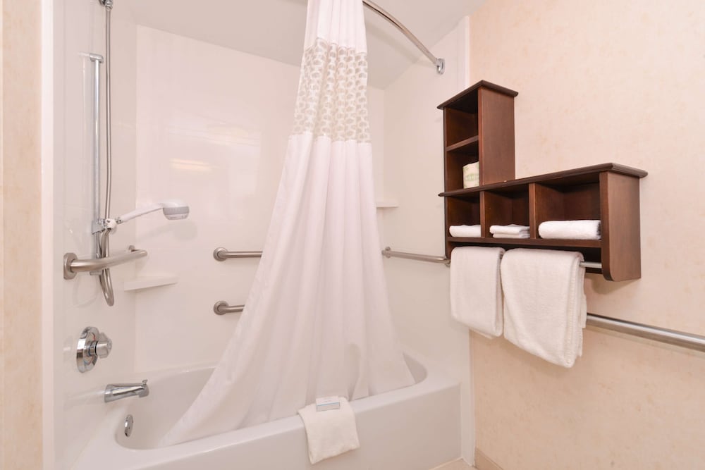 Suite, 2 Double Beds, Mobility Accessible - Photo 8