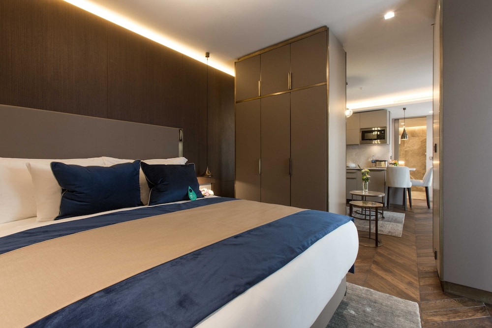 Junior Suite, City View photo 3