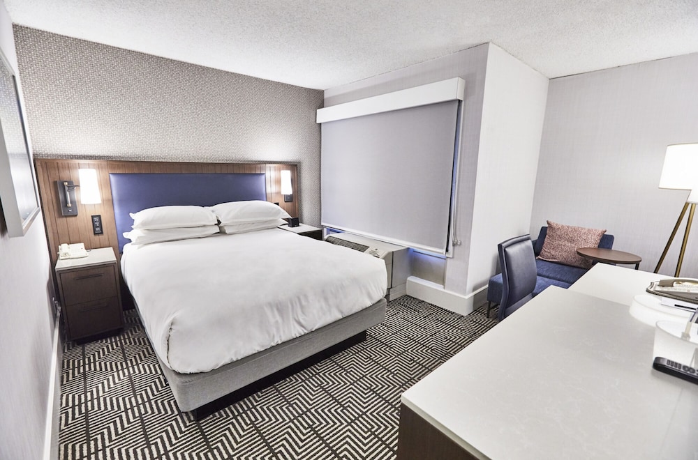 Deluxe Room (Hotwire ROH) thumbnail 5